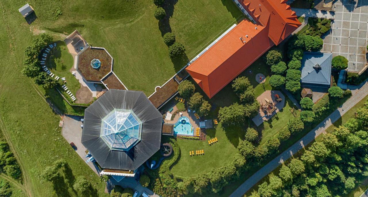 Victor'S Residenz-Hotel Teistungenburg Luaran gambar